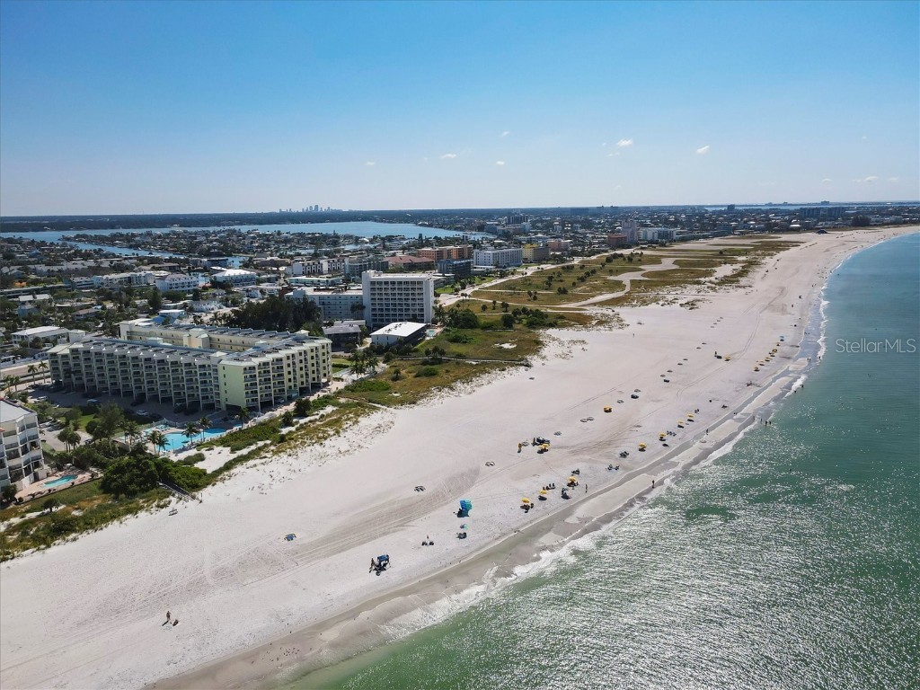 12000 Gulf Boulevard #207S Saint Petersburg FL 33706 - GULF OF MEXICO N6140574 image34