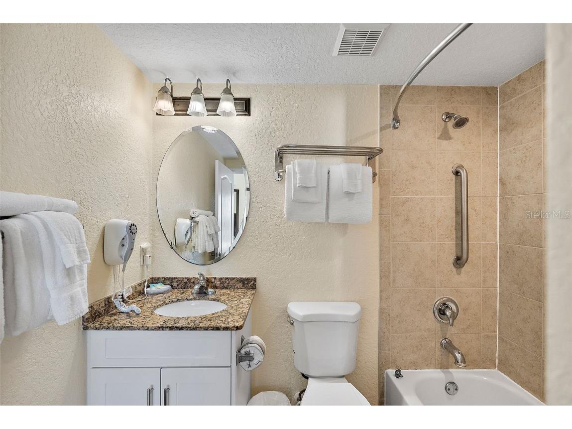 12000 Gulf Boulevard #501-W Treasure Island FL 33706 TB8440987 image25