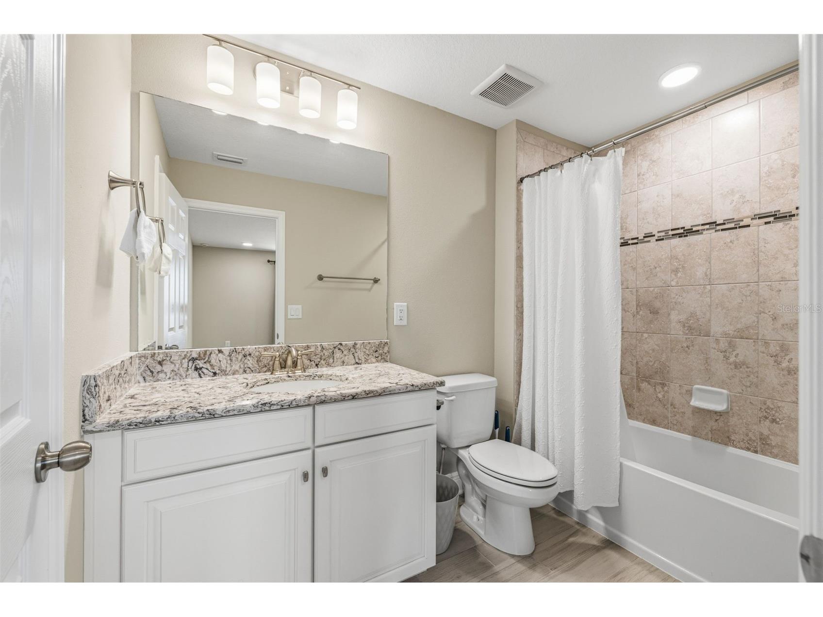 12000 Nouveau Avenue Spring Hill FL 34610 TB8526198 image40