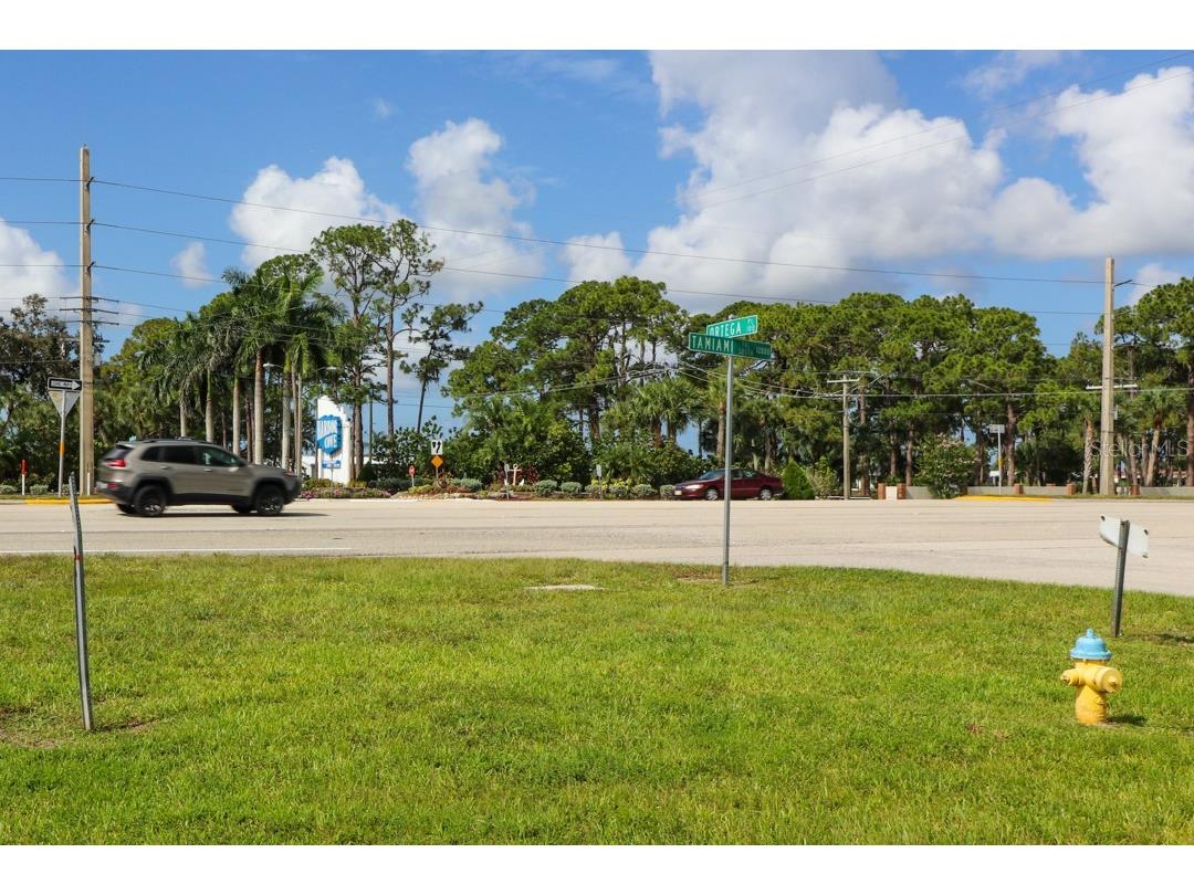 12000 S Tamiami Lot 17 &18 Trail #FRONT North Port FL 34287 C7430063 image4