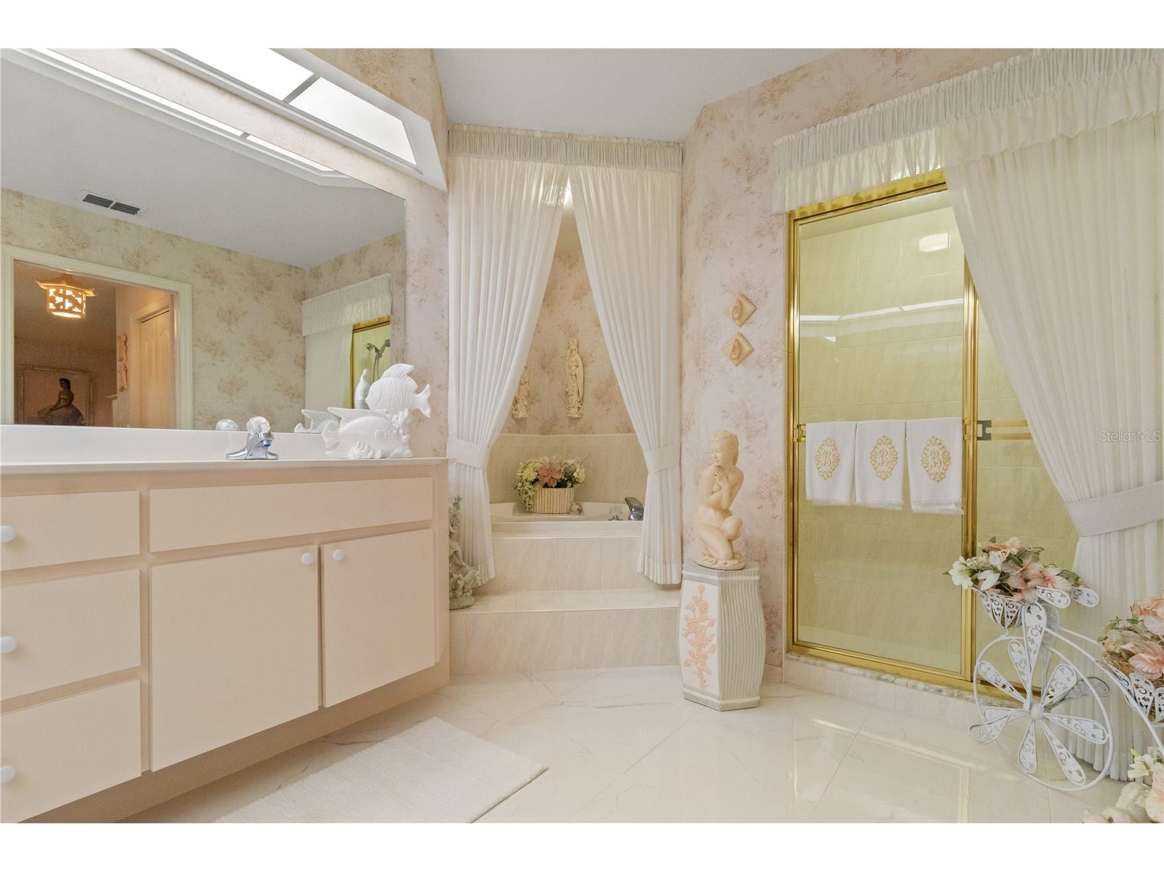 12001 Granada Place Weeki Wachee FL 34614 OM723418 image21