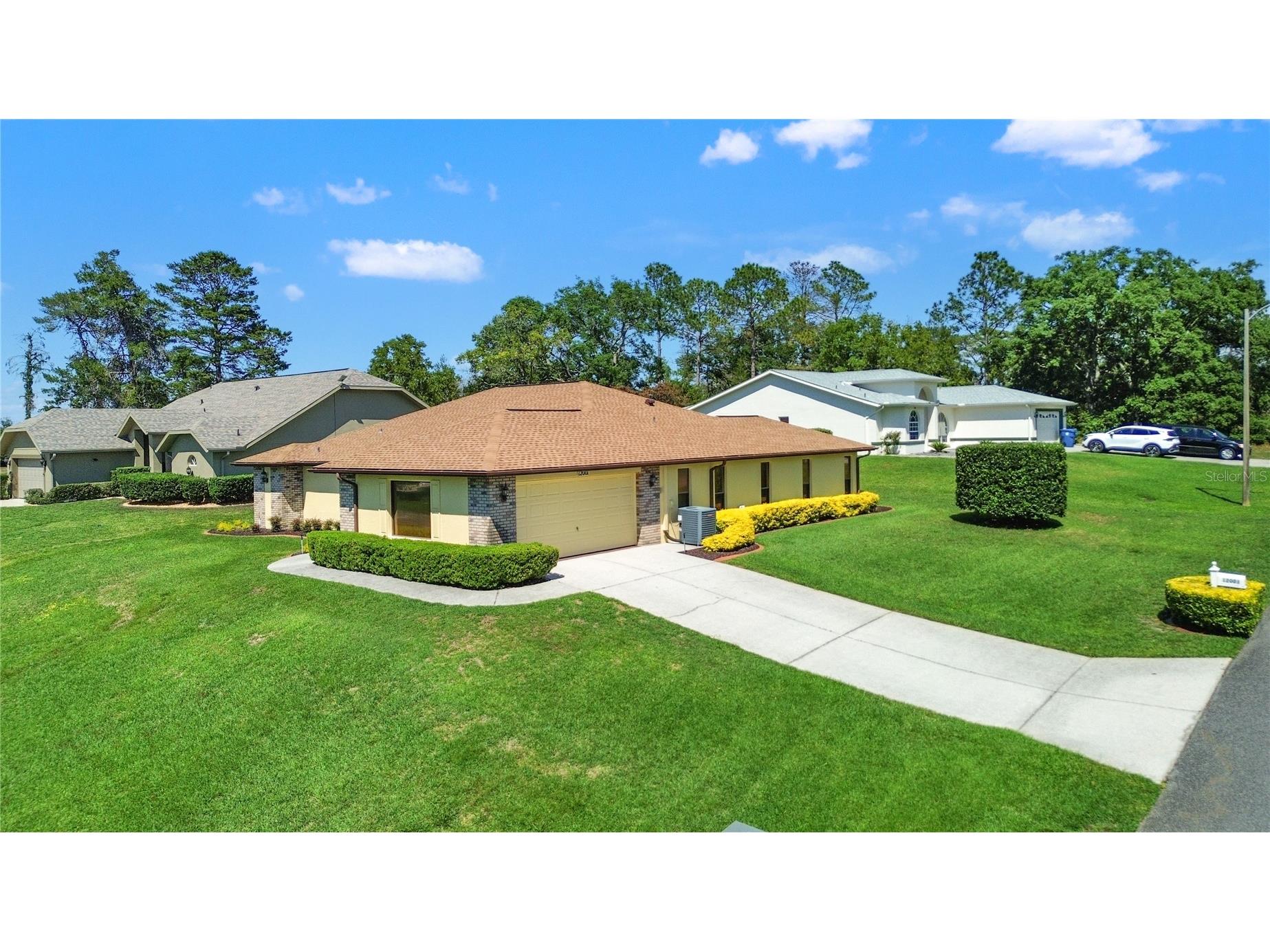12001 Granada Place Weeki Wachee FL 34614 OM723418 image3