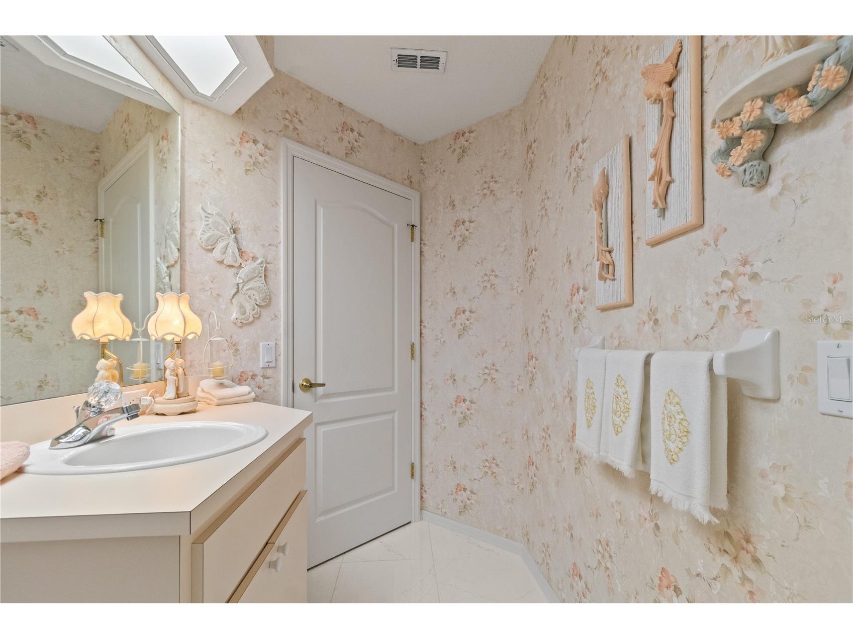 12001 Granada Place Weeki Wachee FL 34614 OM723418 image35