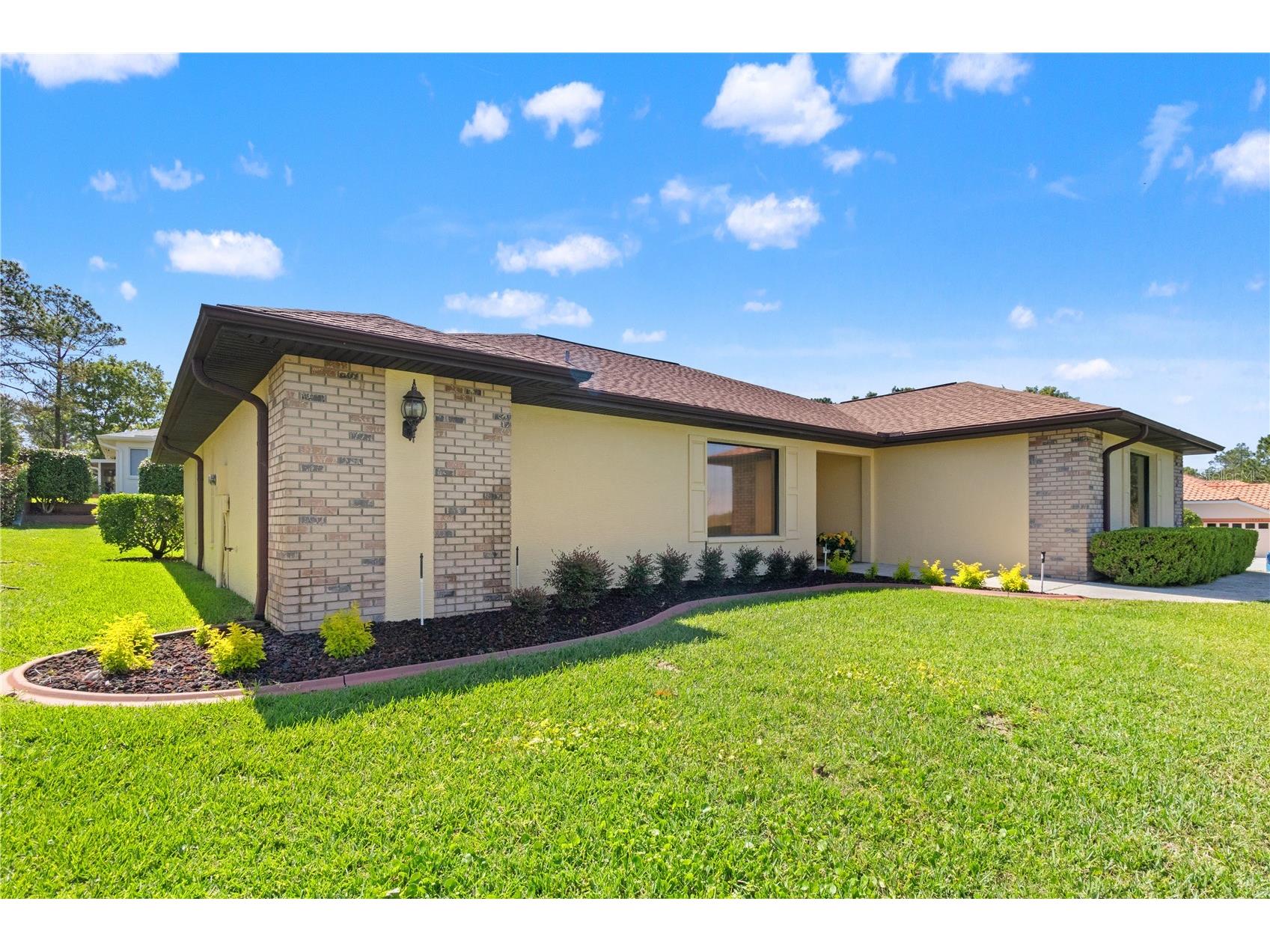 12001 Granada Place Weeki Wachee FL 34614 OM723418 image4
