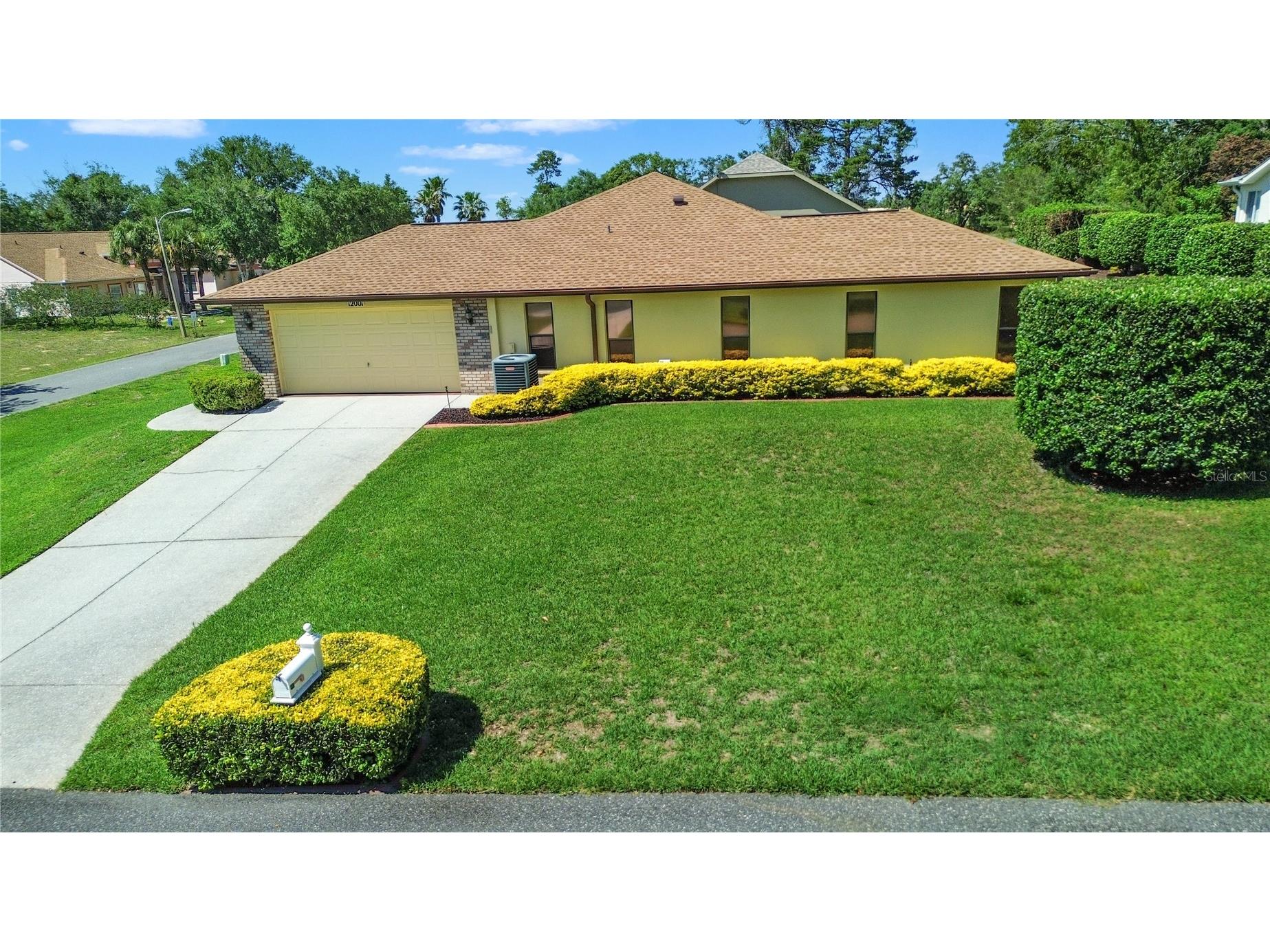 12001 Granada Place Weeki Wachee FL 34614 OM723418 image5
