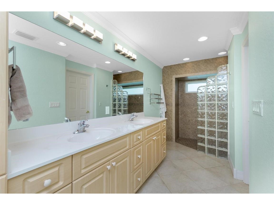 12001 SW Kingsway Circle Lake Suzy FL 34269 OM701608 image33