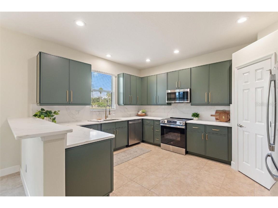 12002 Granite Woods Loop Venice FL 34292 A4669698 image12