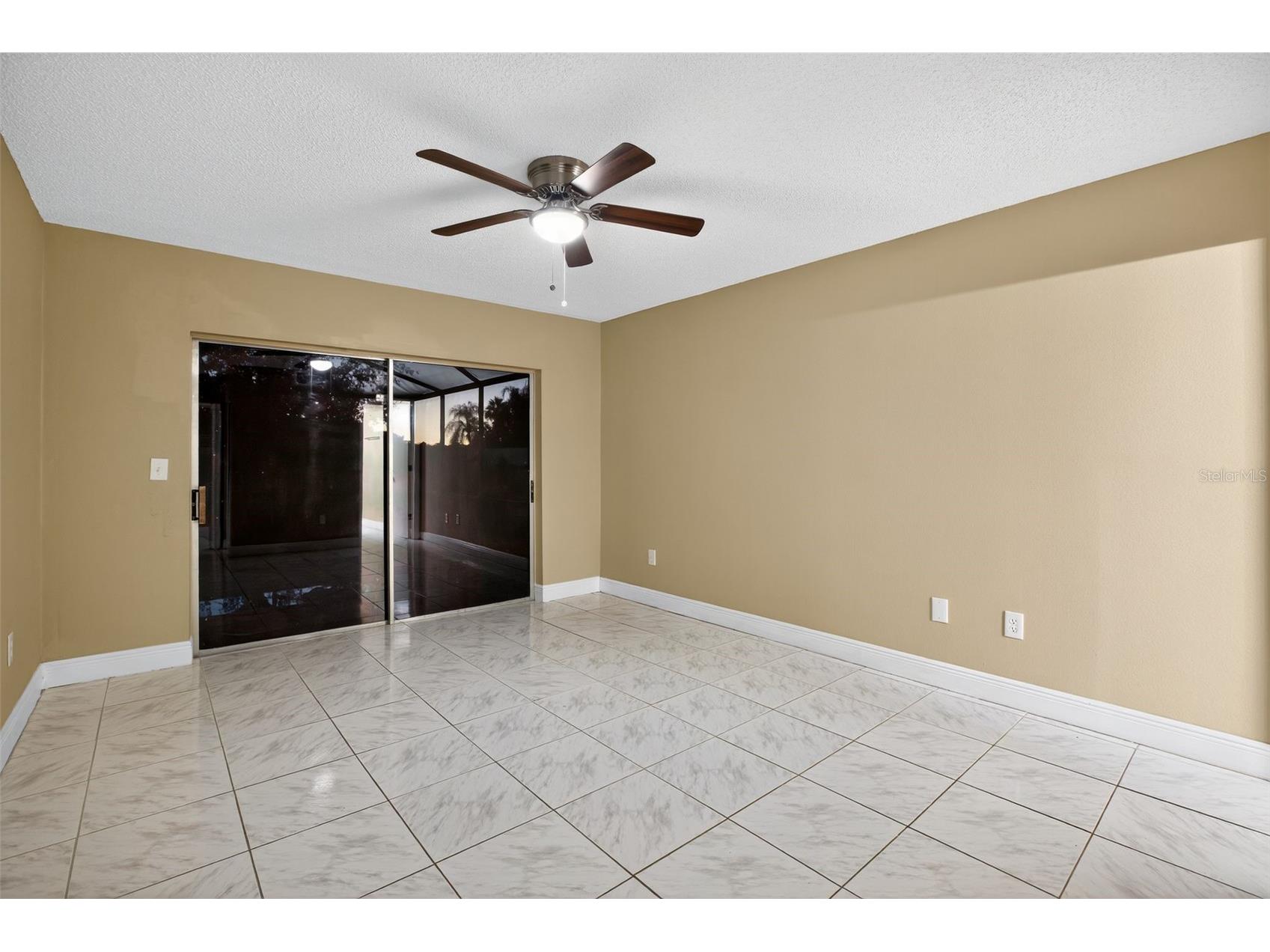 12004 W Pond Way Tampa FL 33635 TB8429745 image11