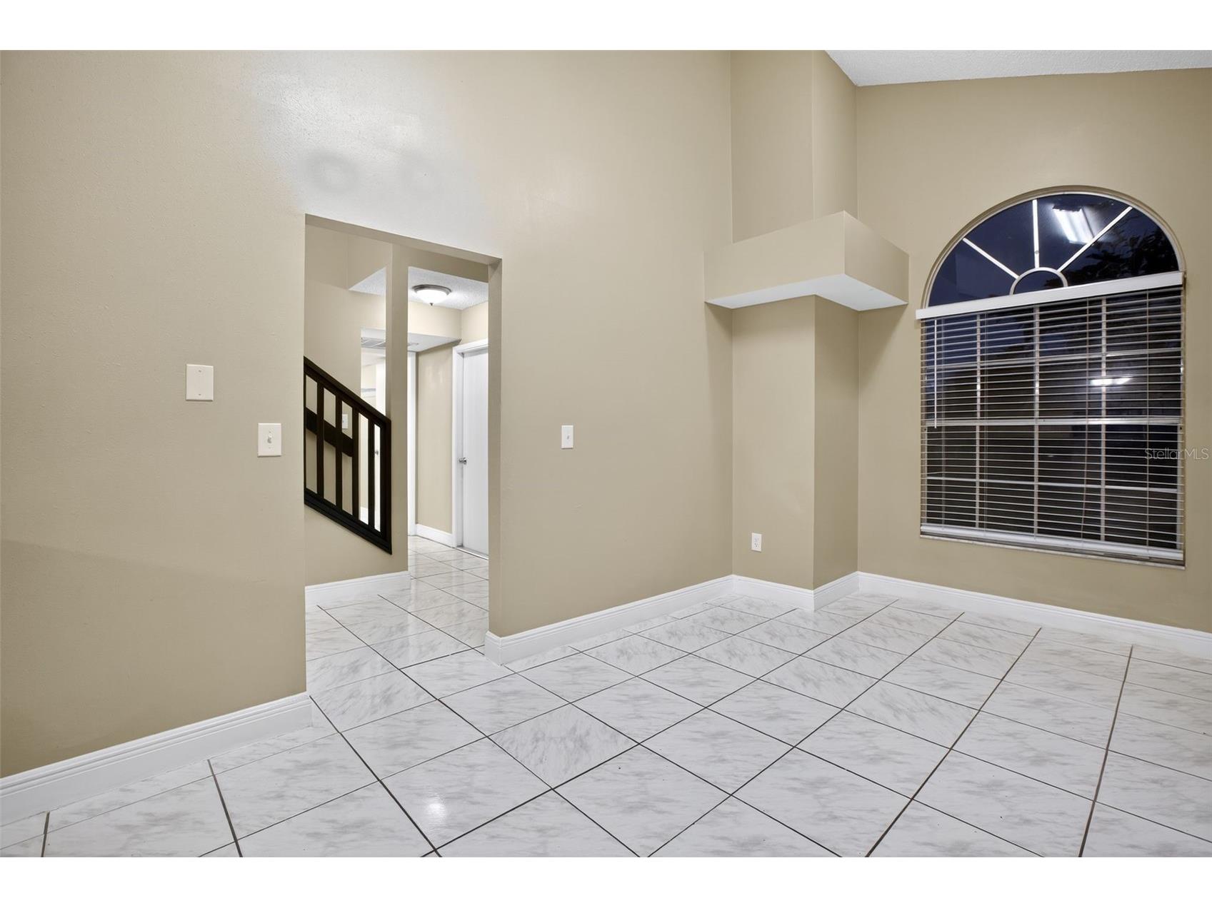 12004 W Pond Way Tampa FL 33635 TB8429745 image5