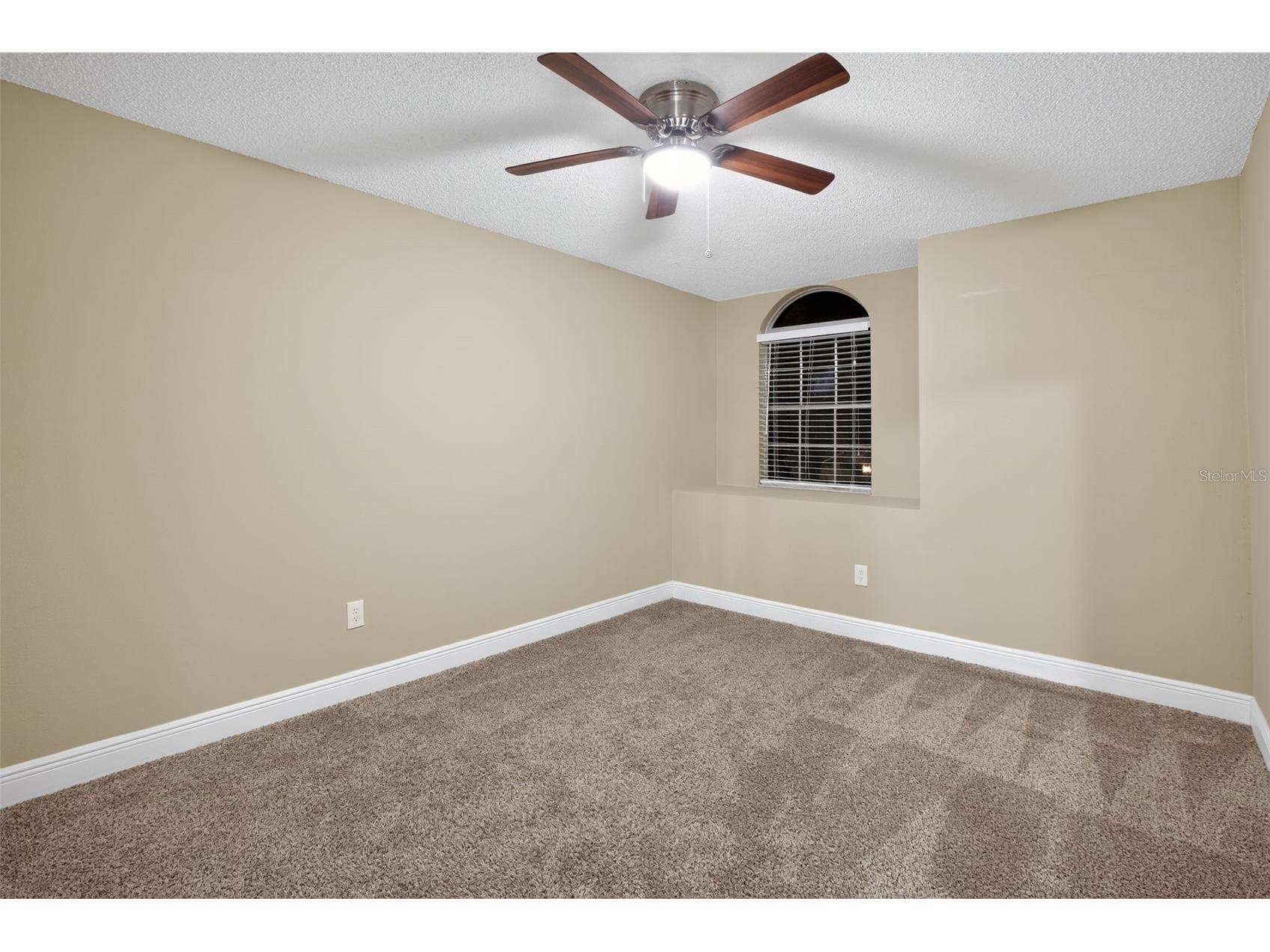 12004 W Pond Way Tampa FL 33635 TB8429745 image7