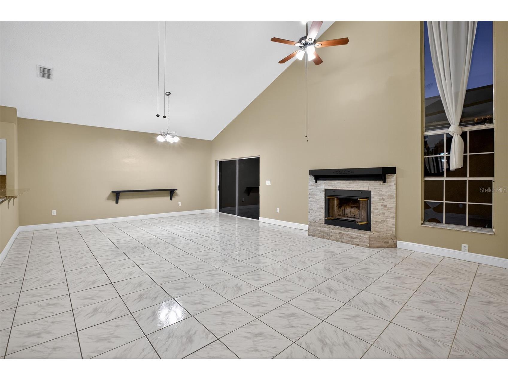 12004 W Pond Way Tampa FL 33635 TB8429745 image9