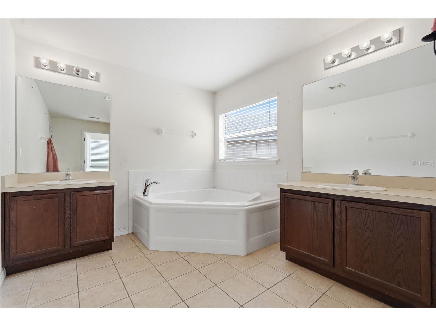 12005 Infinity Drive New Port Richey FL 34654 TB8500139 image22