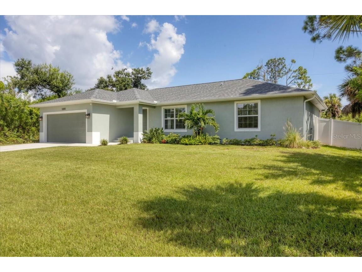 12005 Surrey Avenue Port Charlotte FL 33981 D6137462 image1