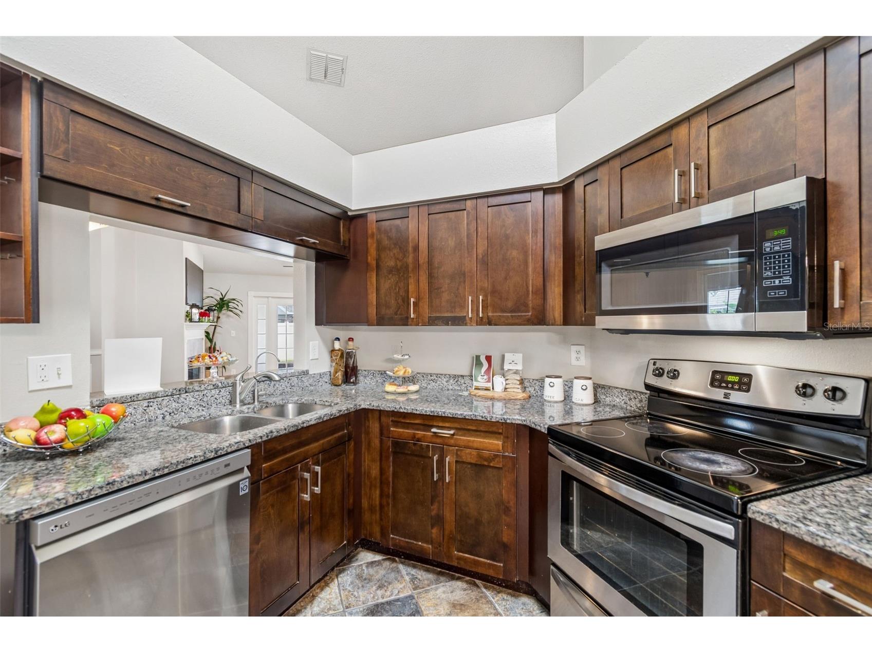 12008 Peony Court Tampa FL 33635 TB8525902 image14
