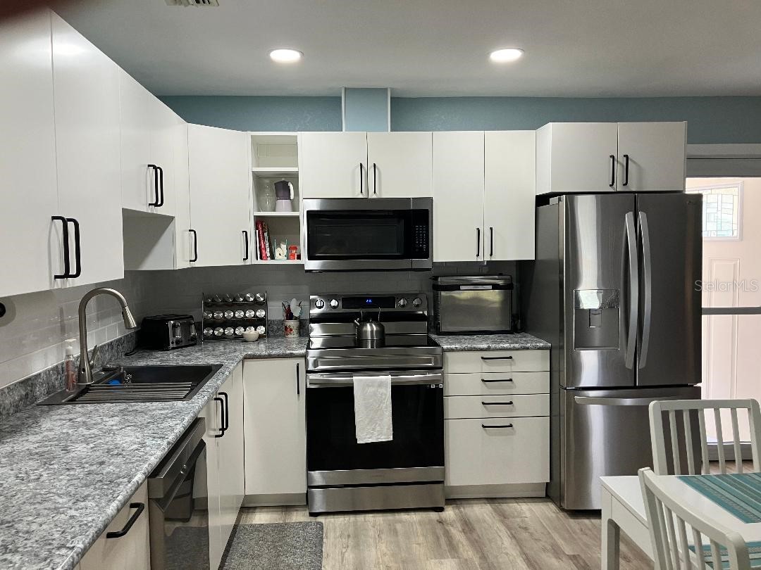 12009 Boynton Lane #19BG New Port Richey FL 34654 W7884682 image4