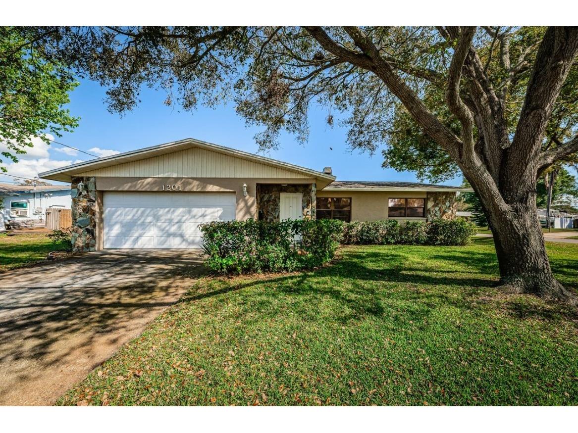 1201 56th Street N Saint Petersburg FL 33710 U8191520 image1