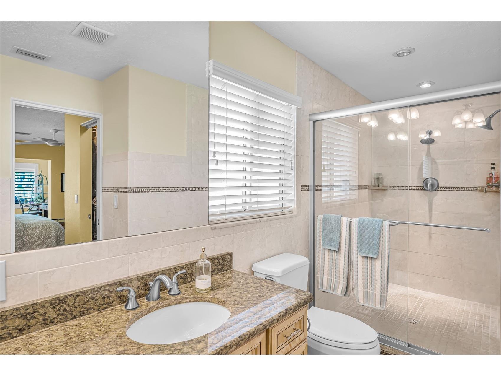1201 81st Street S Saint Petersburg FL 33707 TB8512757 image32