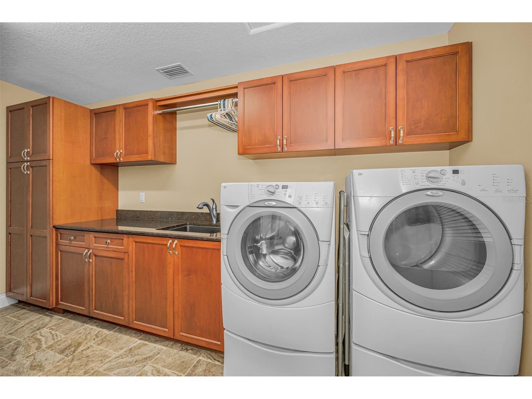 1201 81st Street S Saint Petersburg FL 33707 TB8512757 image38