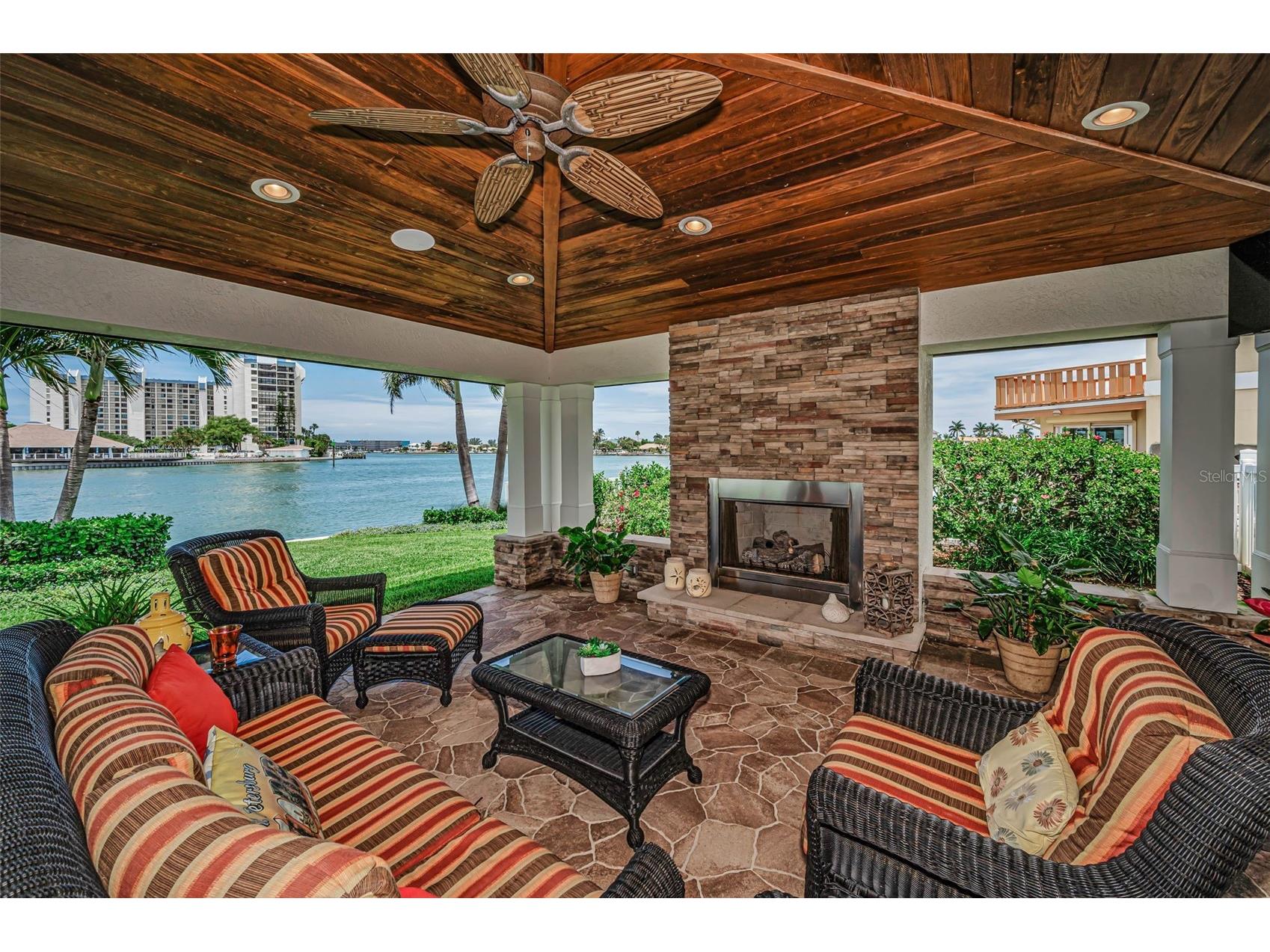1201 81st Street S Saint Petersburg FL 33707 TB8512757 image41