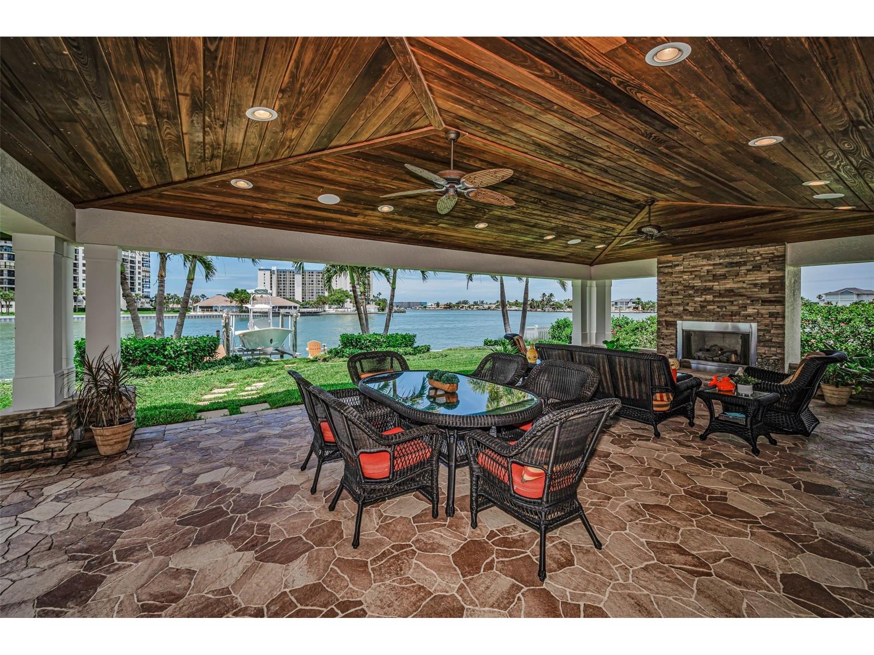 1201 81st Street S Saint Petersburg FL 33707 TB8512757 image43
