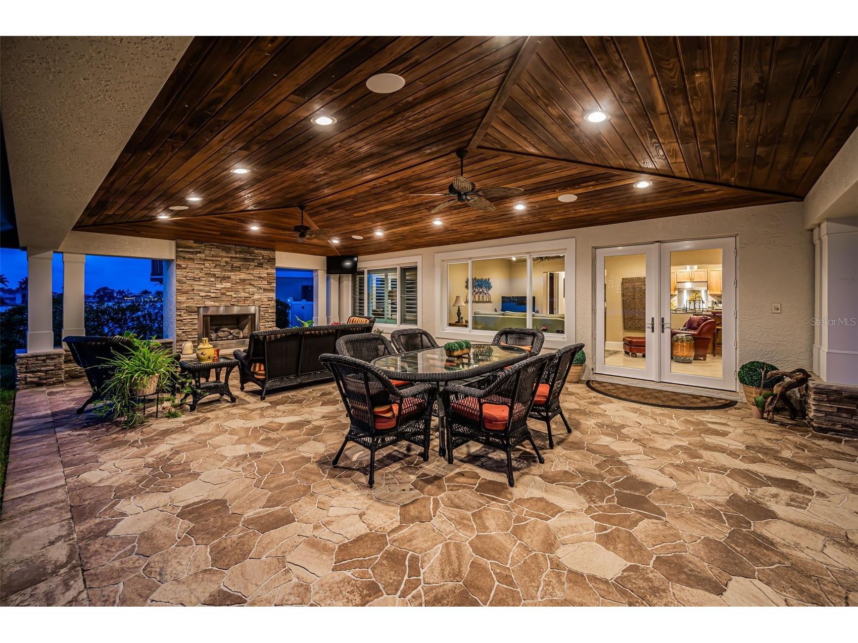 1201 81st Street S Saint Petersburg FL 33707 TB8512757 image44