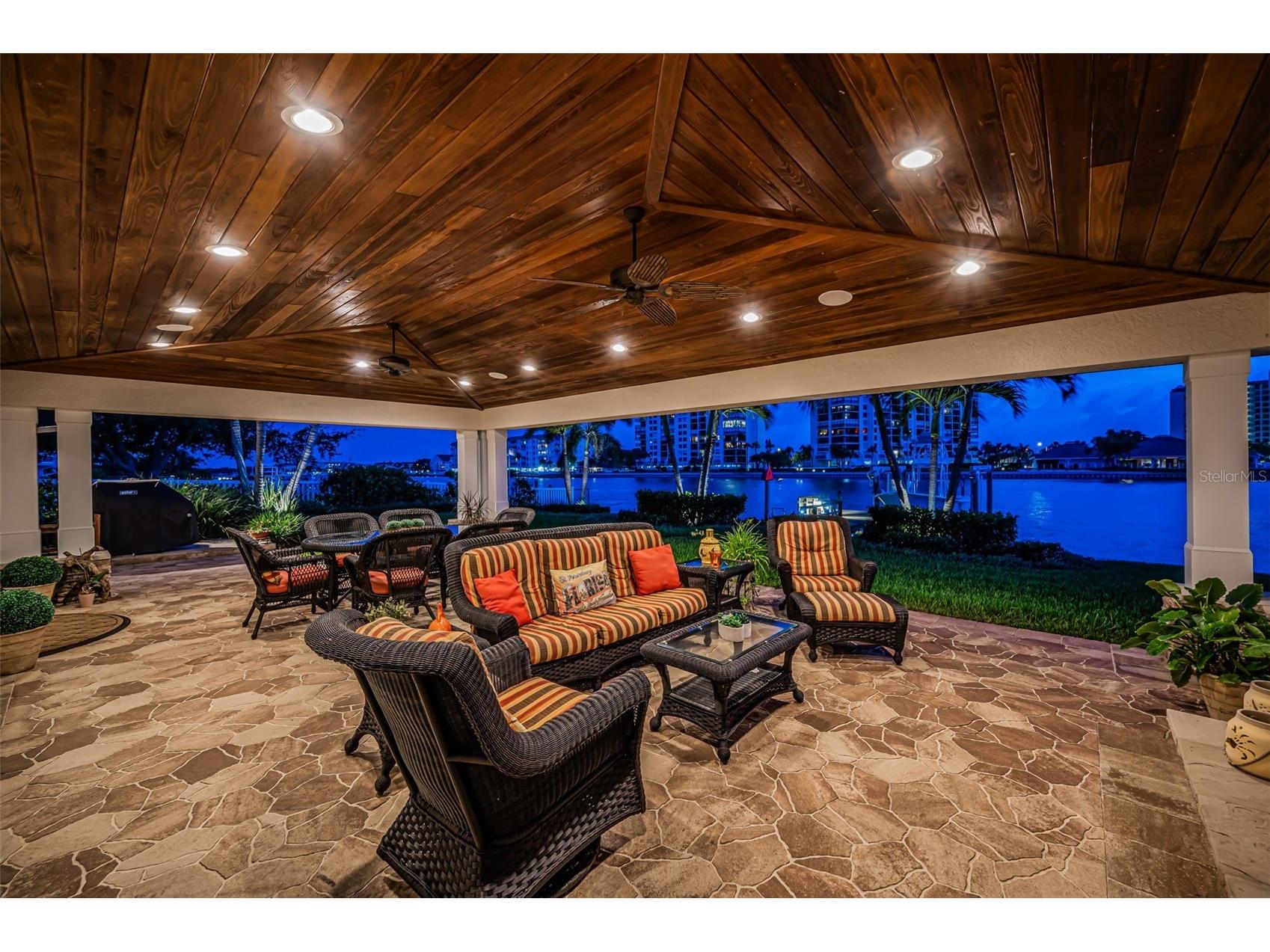 1201 81st Street S Saint Petersburg FL 33707 TB8512757 image45