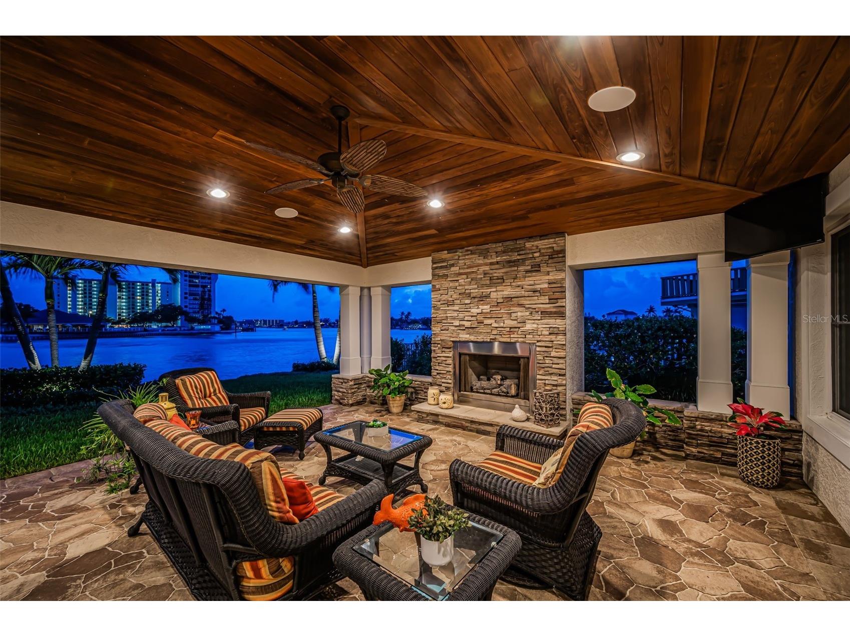 1201 81st Street S Saint Petersburg FL 33707 TB8512757 image47