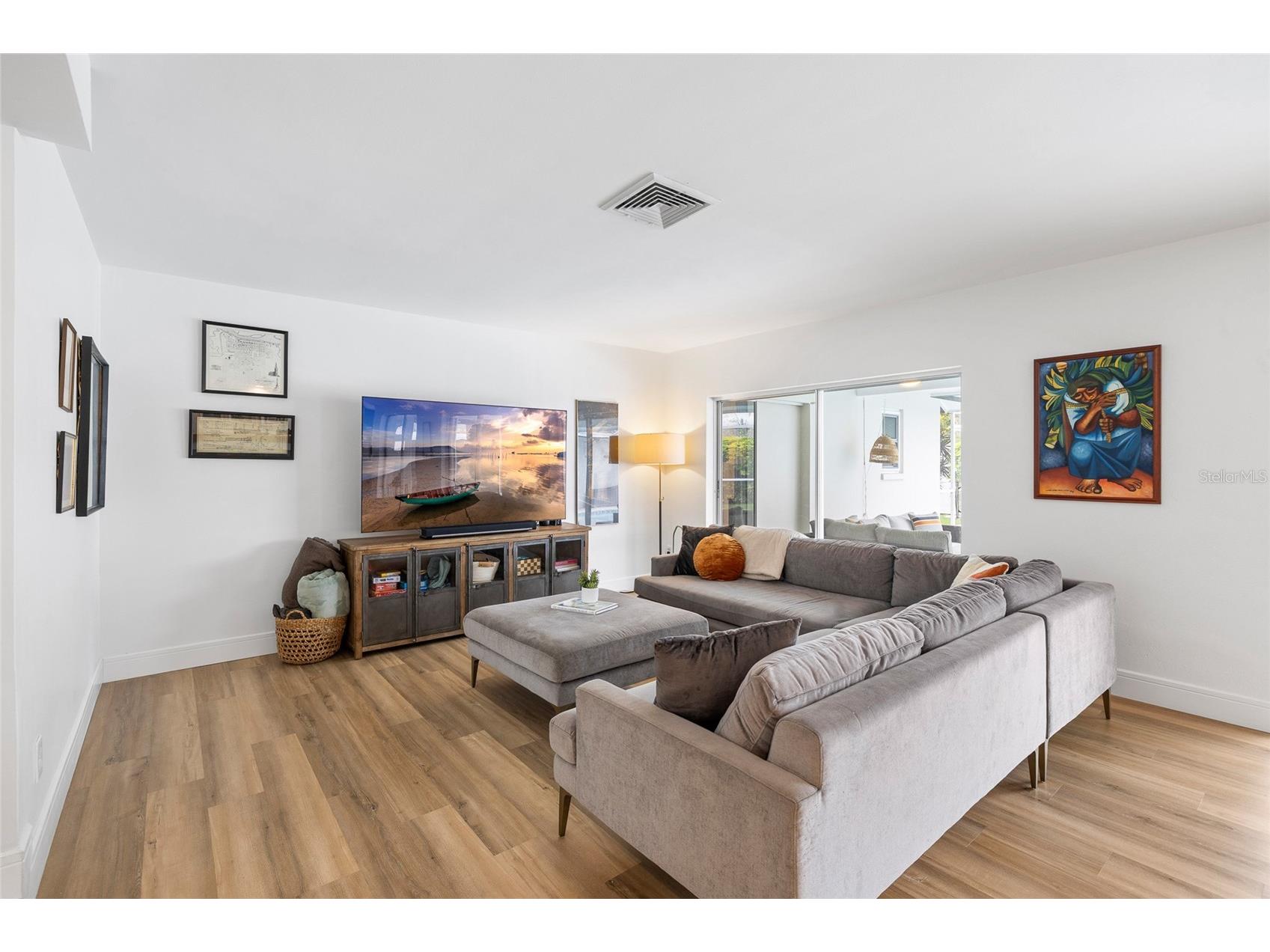 1201 87th Avenue N Saint Petersburg FL 33702 TB8494412 image6