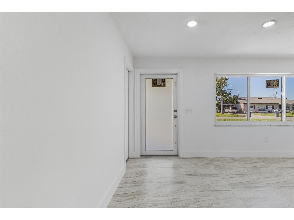 1201 Betmar Boulevard North Fort Myers FL 33903 TB8335655 image5