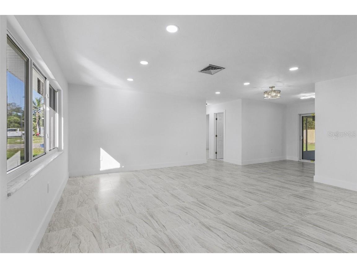 1201 Betmar Boulevard North Fort Myers FL 33903 TB8335655 image6