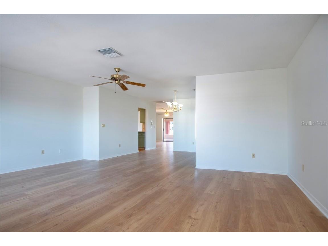 1201 Bluewater Drive Sun City Center FL 33573 TB8425181 image3