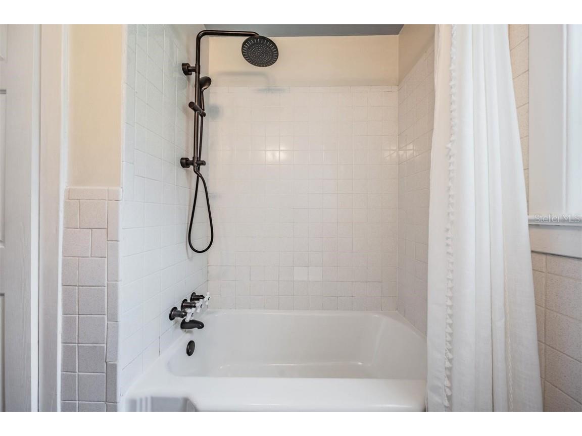 1201 E Hanna Avenue Tampa FL 33604 TB8417999 image20