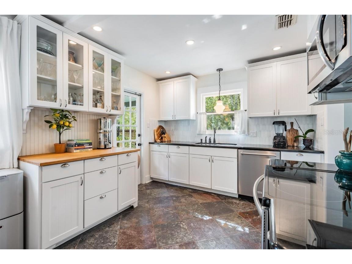 1201 E Hanna Avenue Tampa FL 33604 TB8417999 image7