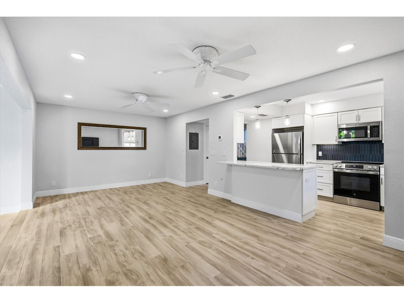 1201 E Peppertree Drive #234 Sarasota FL 34242 A4679932 image18