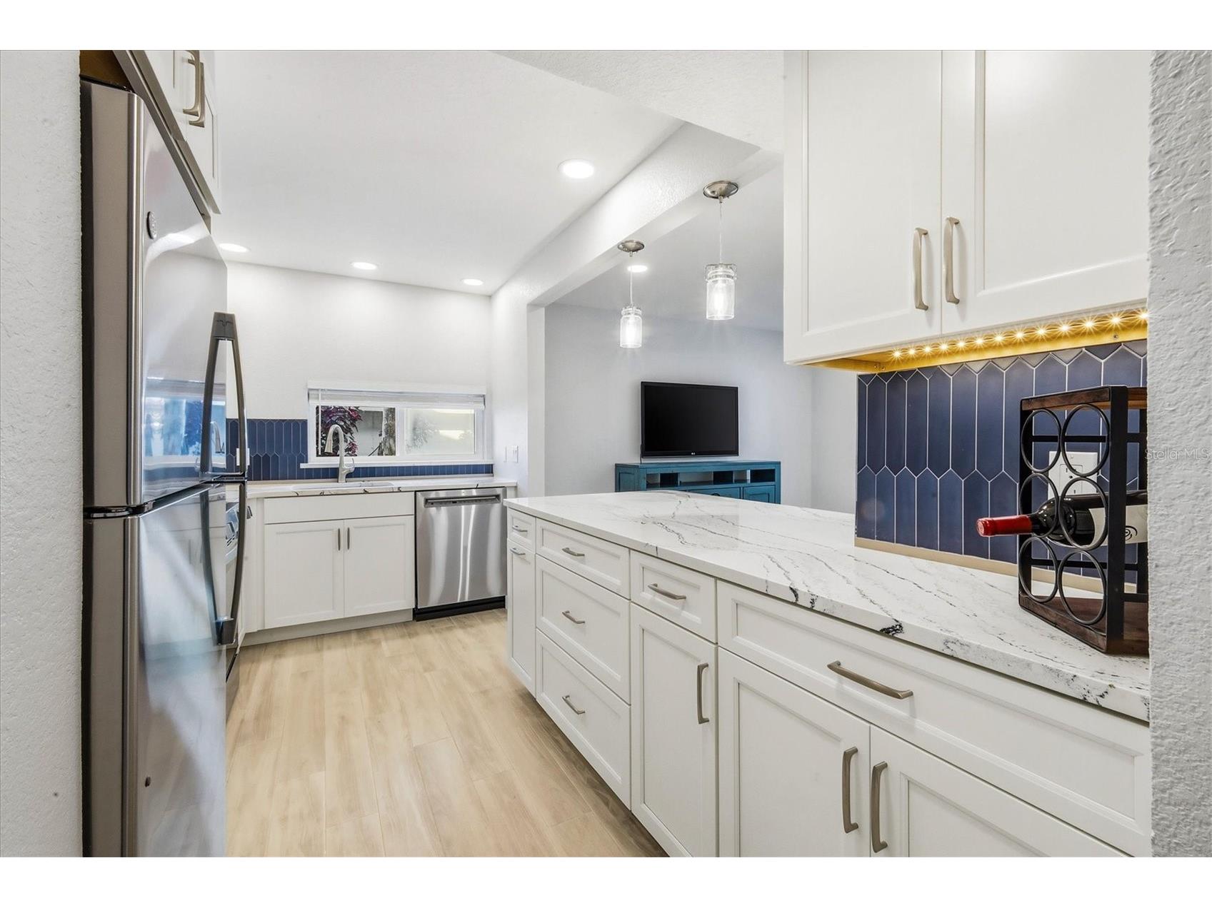 1201 E Peppertree Drive #234 Sarasota FL 34242 A4679932 image21