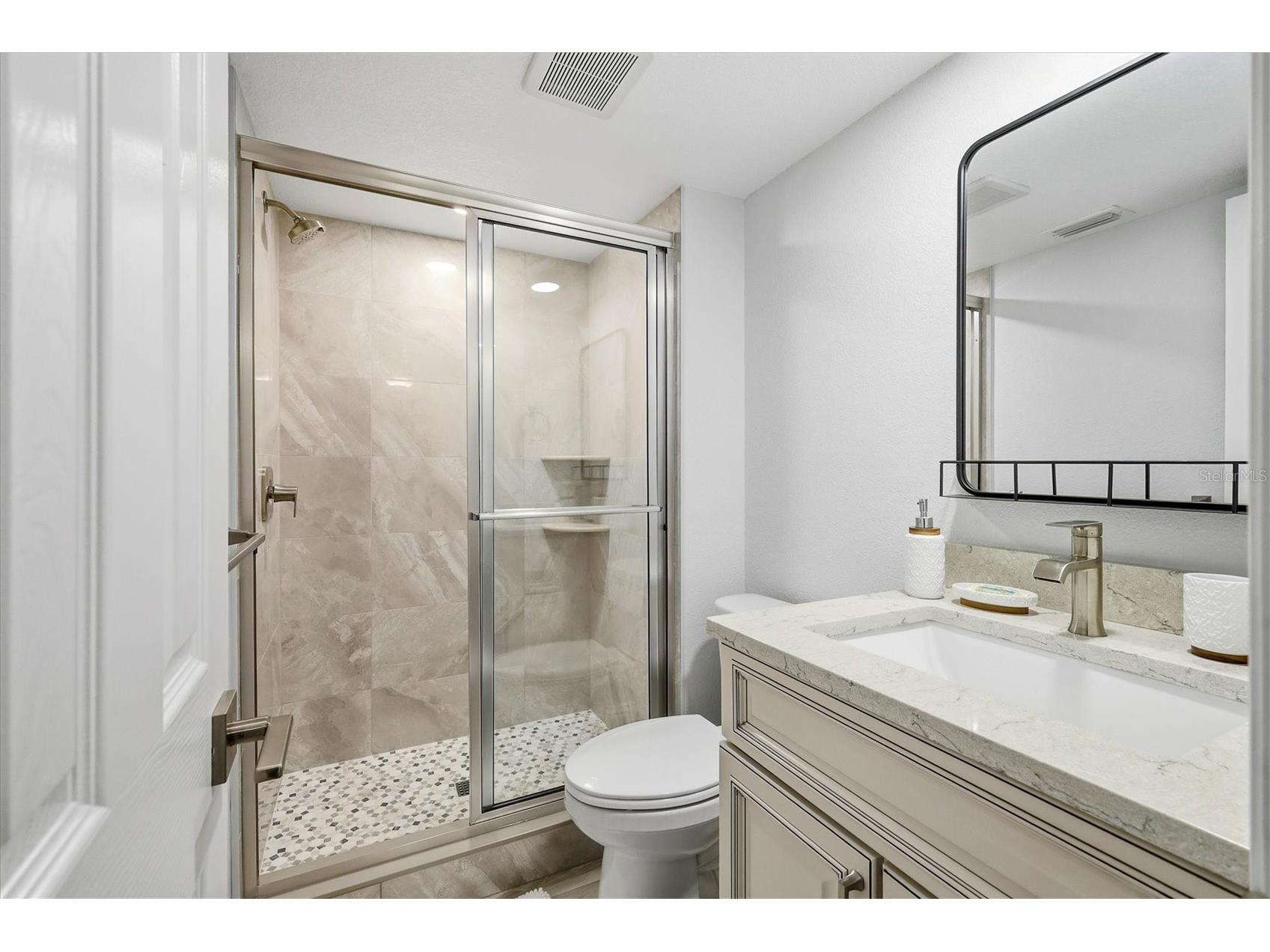 1201 E Peppertree Drive #234 Sarasota FL 34242 A4679932 image26