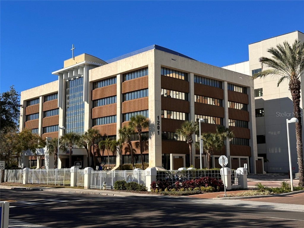 1201 Fifth Avenue N #302 Saint Petersburg FL 33715 TB8390146 image1