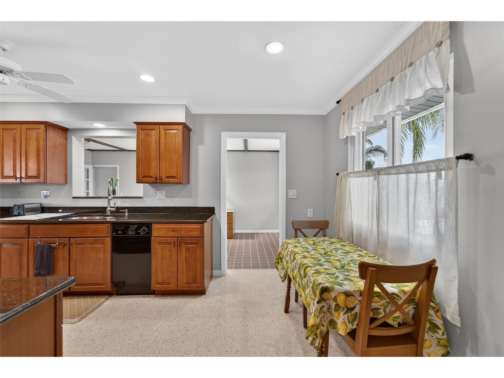 1201 Fordham Drive Sun City Center FL 33573 - South Lake TB8508089 image12