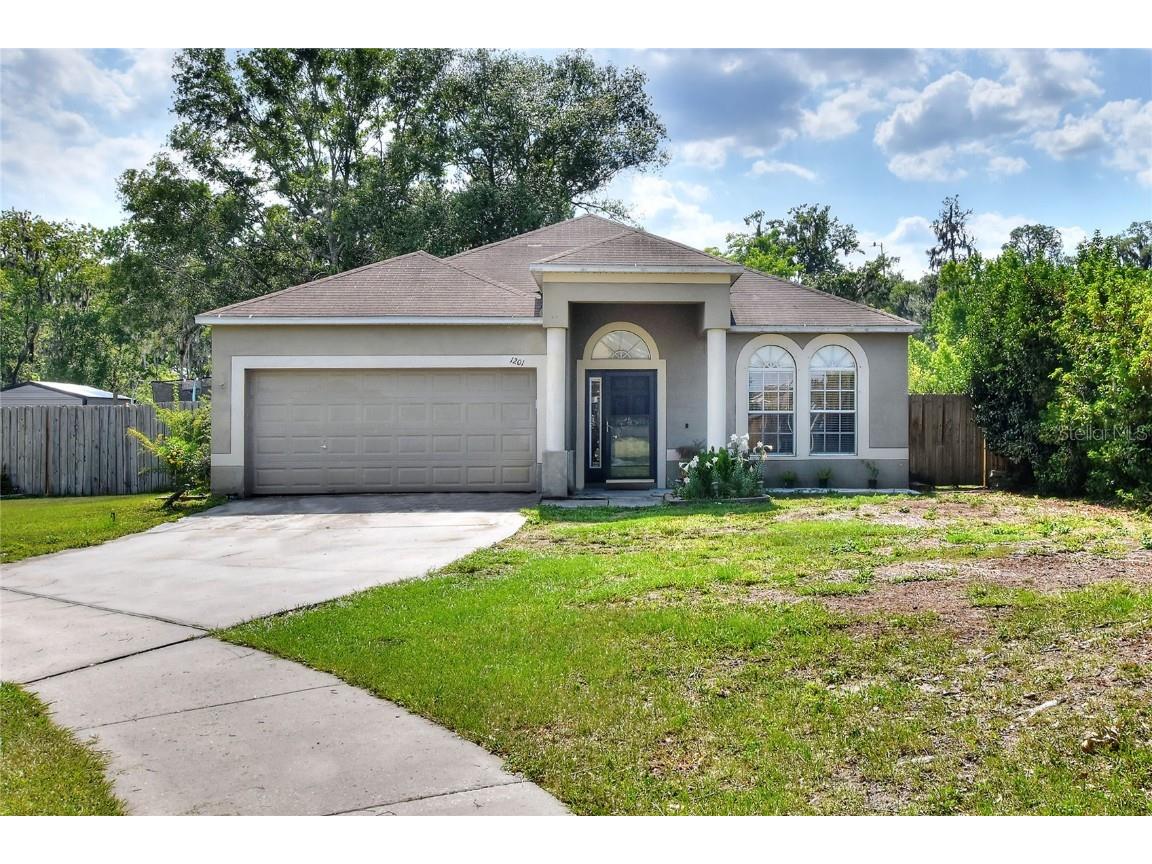 1201 Gordon Oaks Drive Plant City FL 33563 L4937180 image1