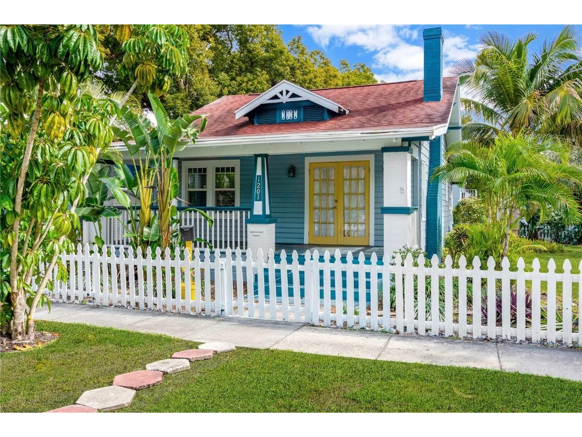 1201 Highland Street N Saint Petersburg FL 33701 U8226024 image1