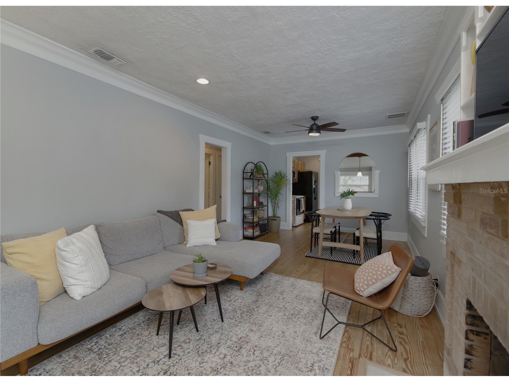 1201 Highland Street N Saint Petersburg FL 33701 TB8486365 image4