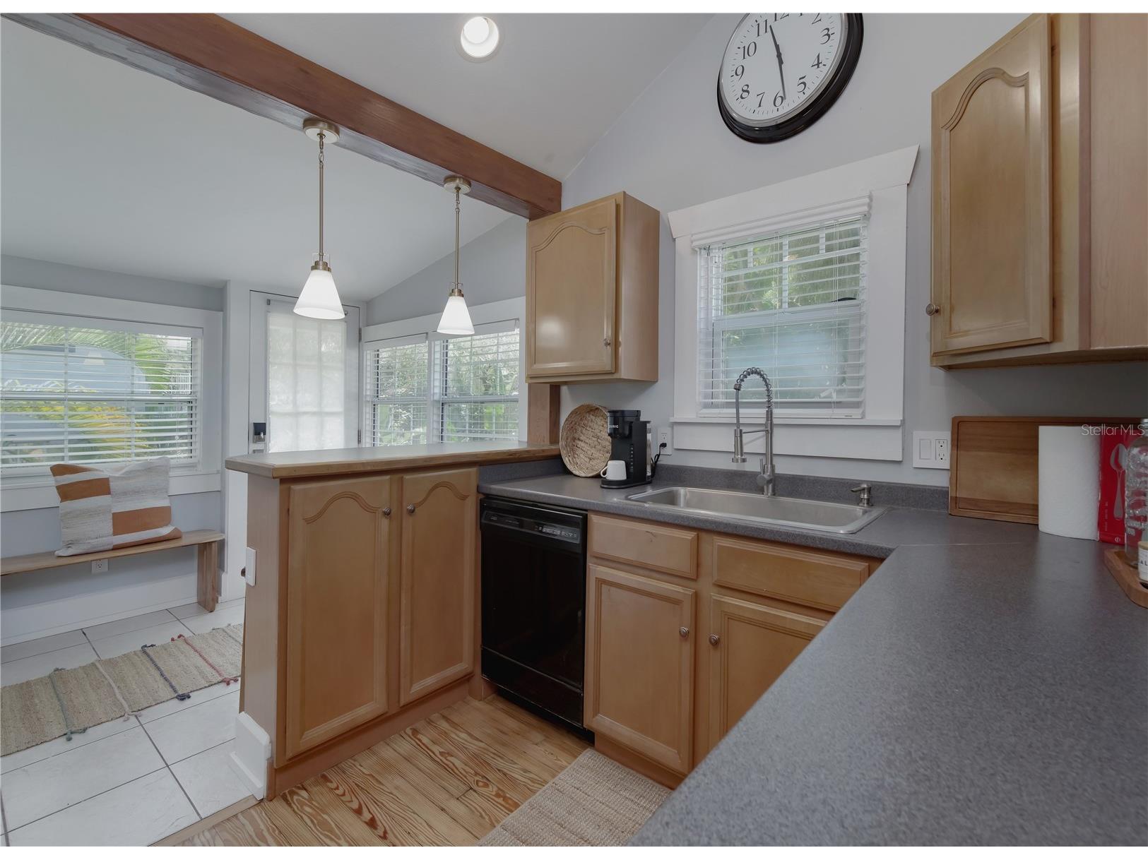 1201 Highland Street N Saint Petersburg FL 33701 TB8486365 image7