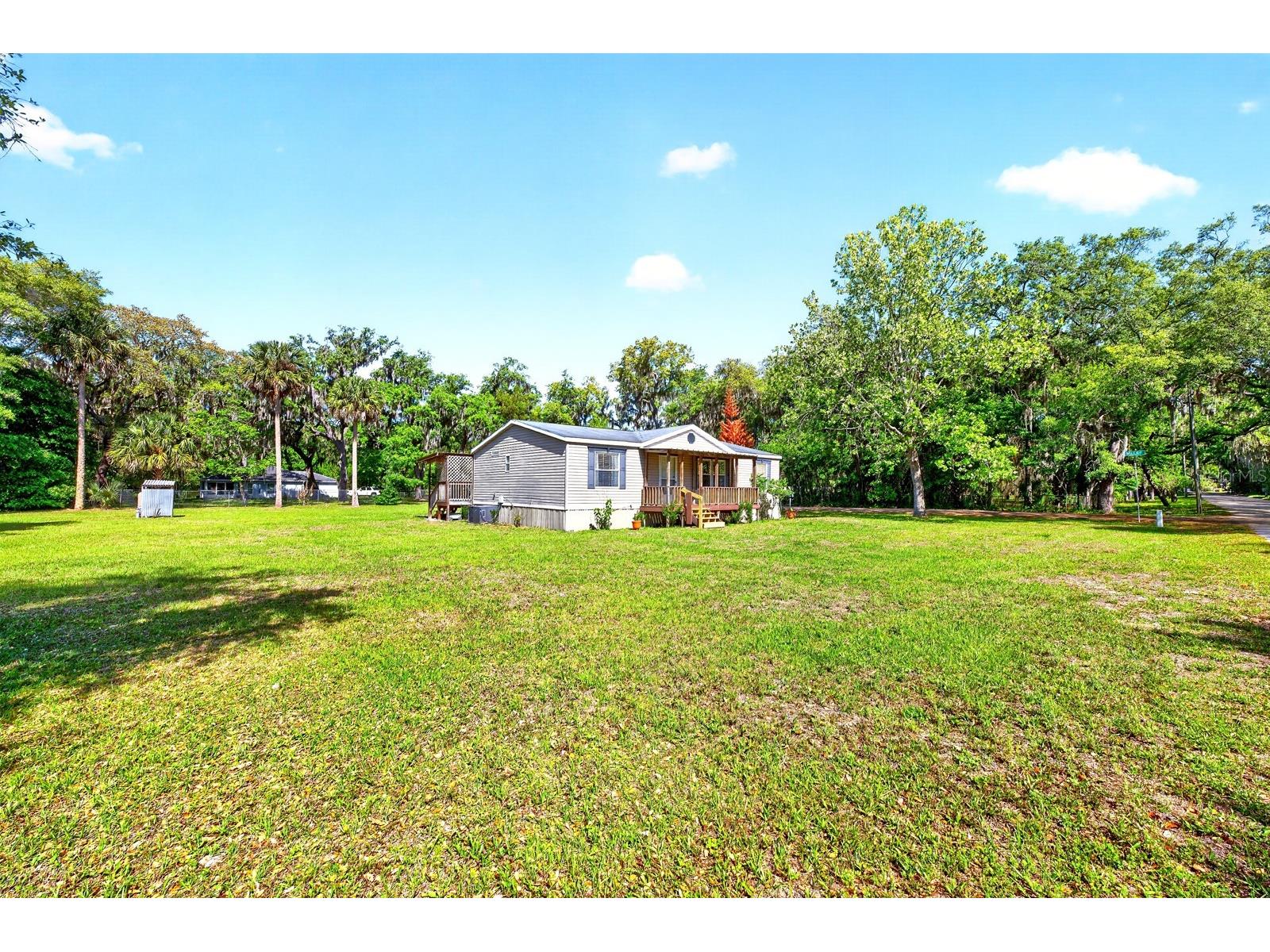 1201 Mills Street Sanford FL 32773 O6399246 image51