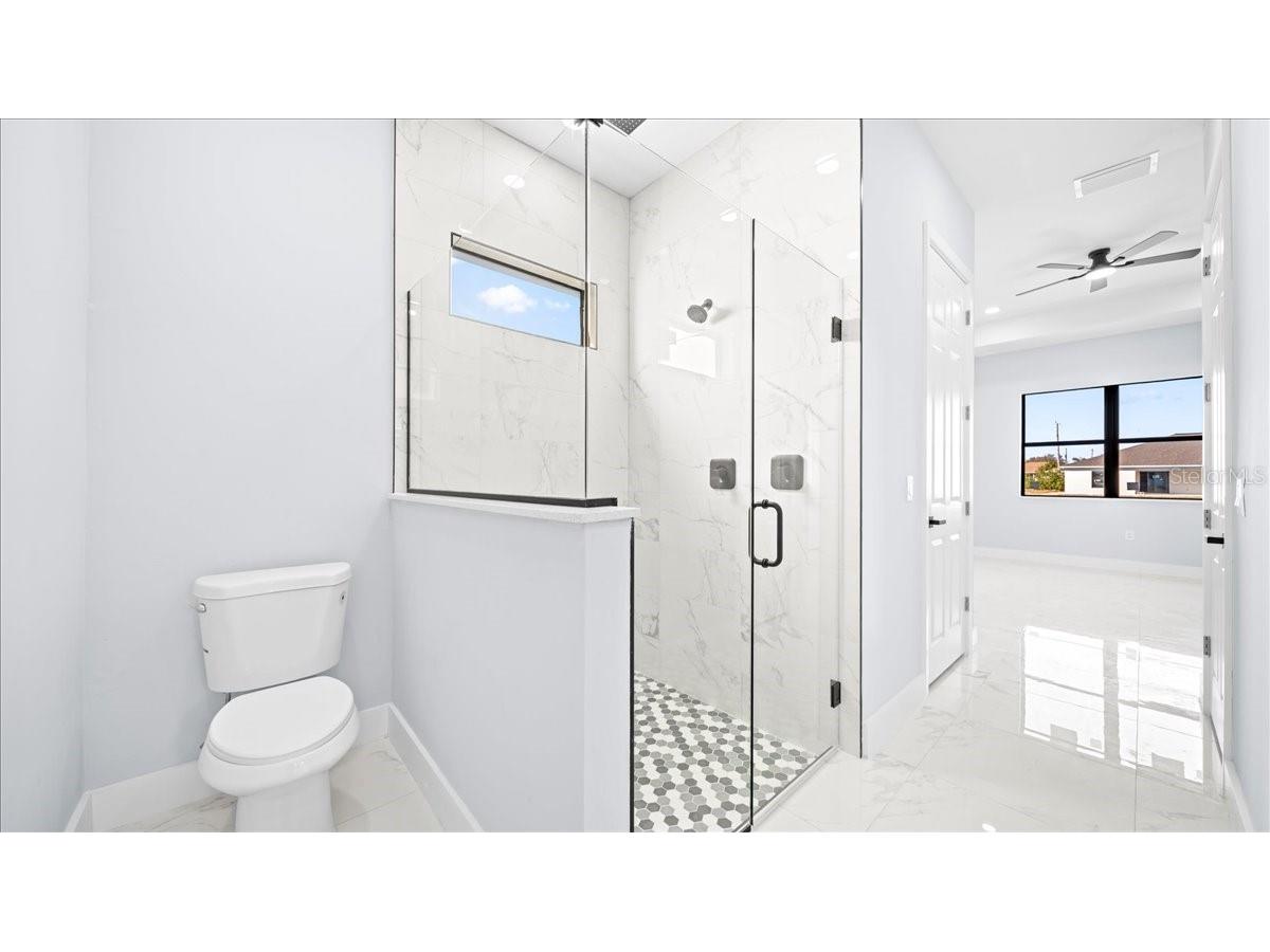 1201 NE 15th Terrace Cape Coral FL 33909 A4682292 image12