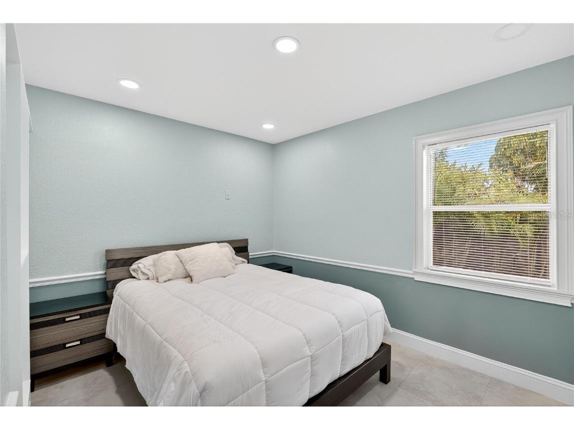 1201 Tyrone Boulevard N Saint Petersburg FL 33710 TB8436647 image19