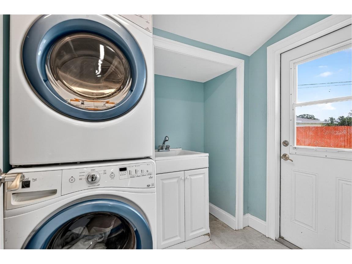 1201 Tyrone Boulevard N Saint Petersburg FL 33710 TB8436647 image20