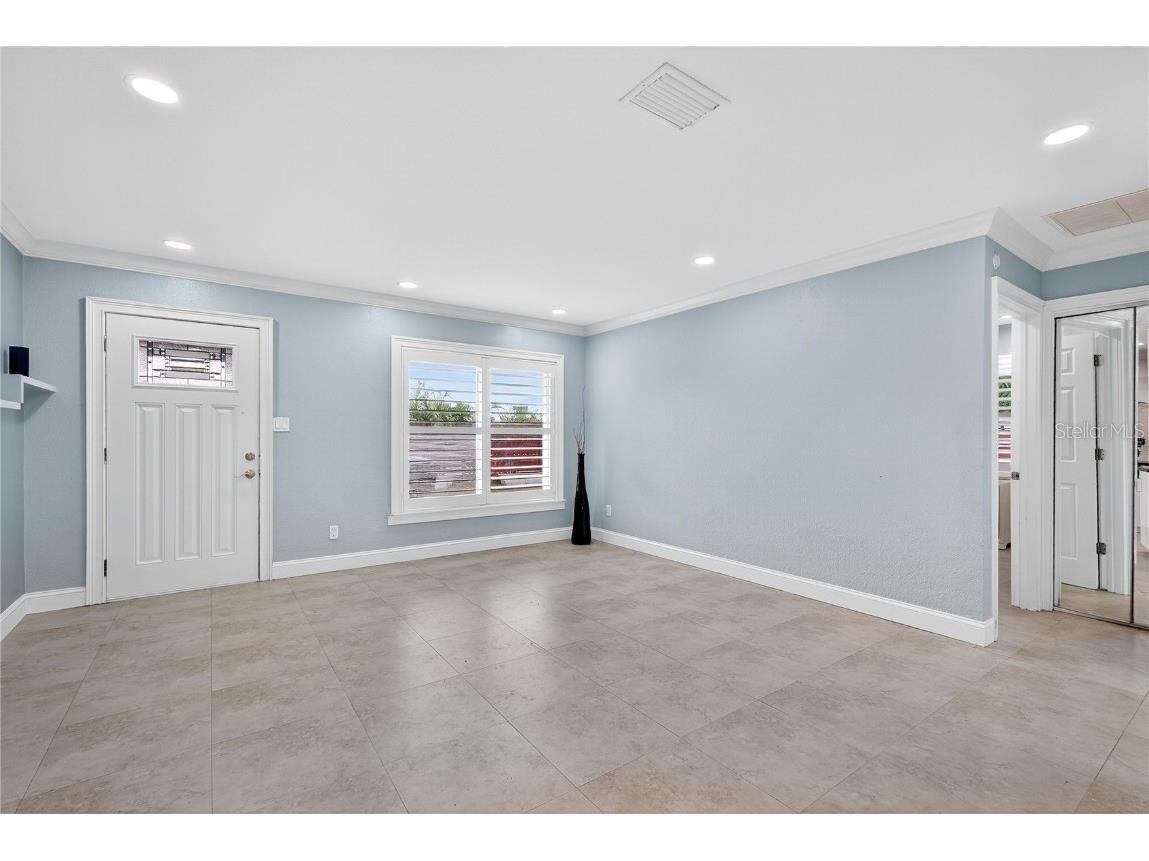 1201 Tyrone Boulevard N Saint Petersburg FL 33710 TB8436647 image6