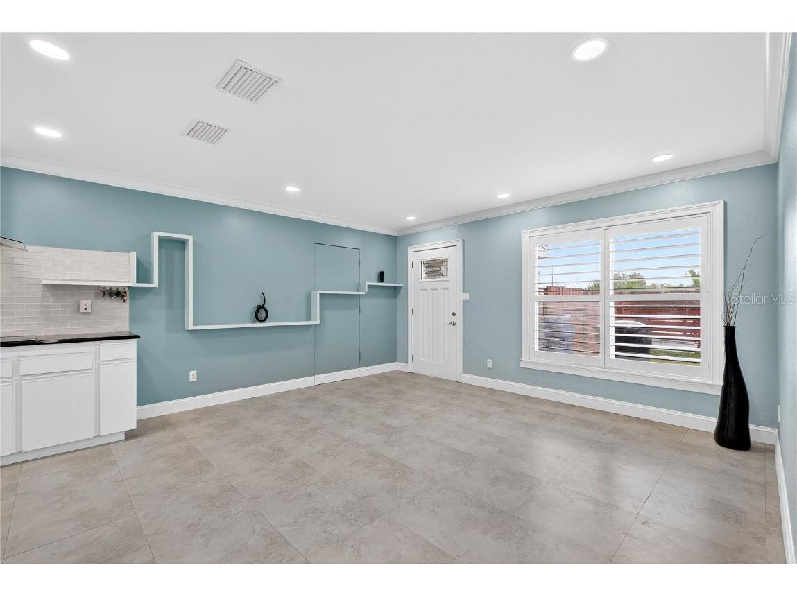 1201 Tyrone Boulevard N Saint Petersburg FL 33710 TB8436647 image7