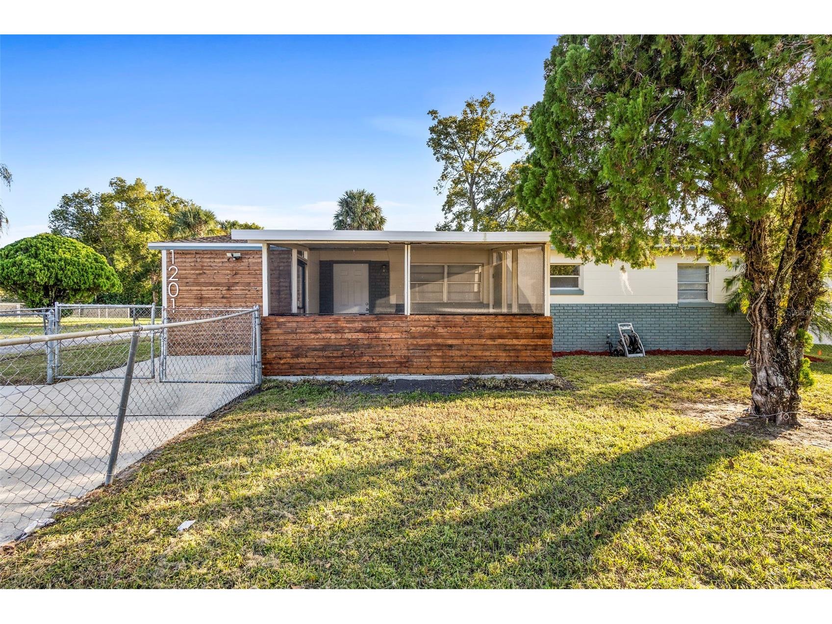 1201 W 20th Street Sanford FL 32771 O6357891 image2