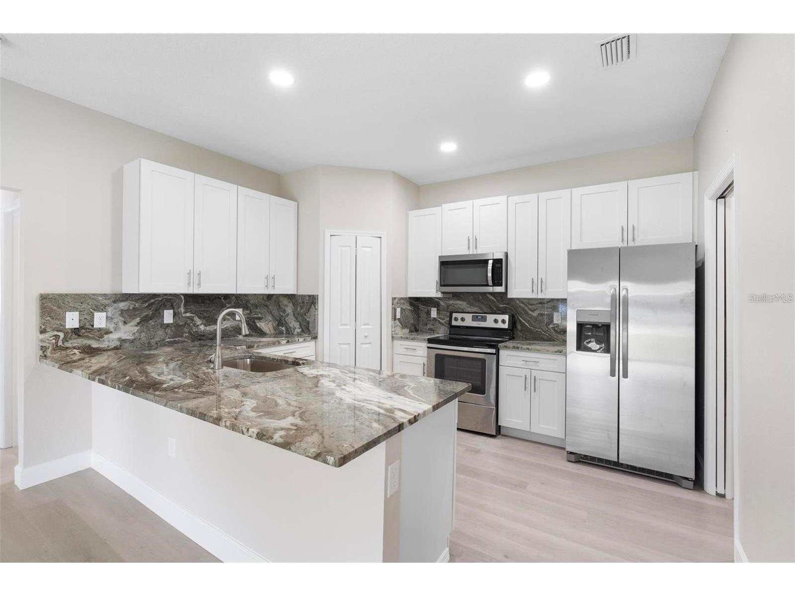 1201 W 9th Street Sanford FL 32771 O6416721 image3